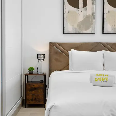 Vivi Homes -villa Yara Pool, Hot Tub, Sauna, & Garden Villa Mijas