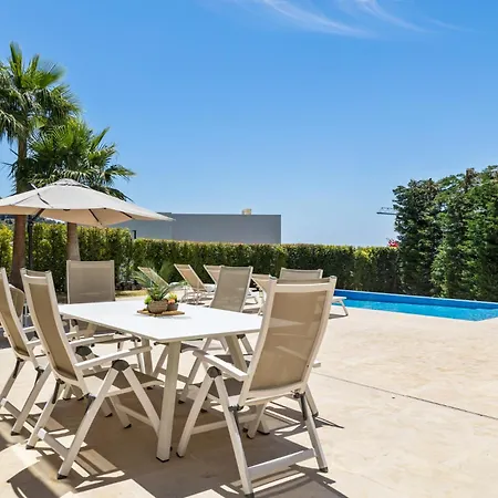 Vivi Homes -villa Yara Pool, Hot Tub, Sauna, & Garden * Mijas