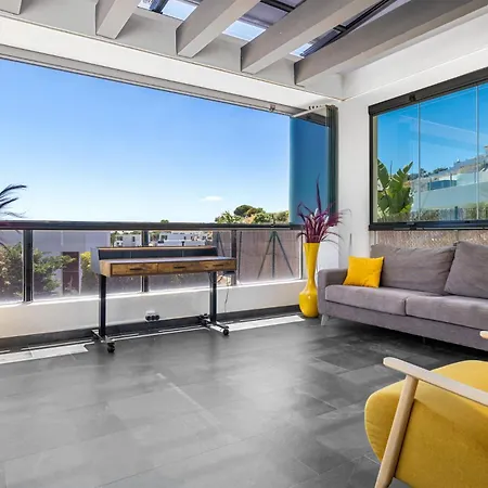 Villa Vivi Homes -villa Yara Pool, Hot Tub, Sauna, & Garden Mijas