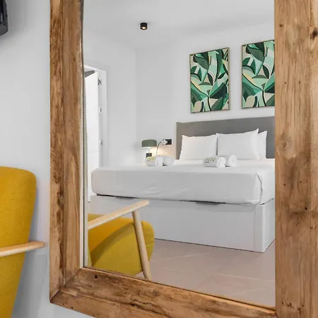 Vivi Homes -villa Yara Pool, Hot Tub, Sauna, & Garden Mijas