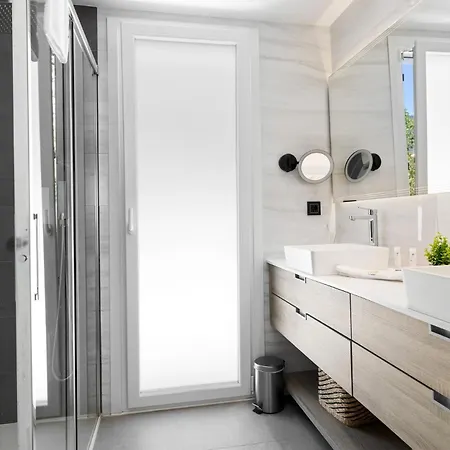 Vivi Homes -villa Yara Pool, Hot Tub, Sauna, & Garden * Mijas