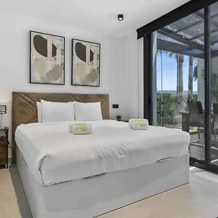Vivi Homes -villa Yara Pool, Hot Tub, Sauna, & Garden Mijas